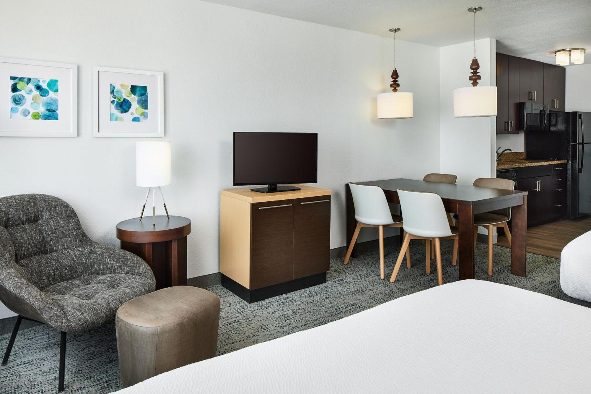Towneplace Suites By Marriott Garden City Kültér fotó